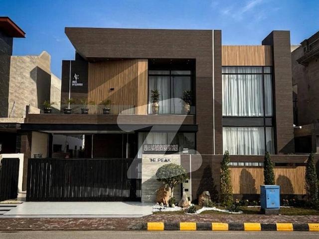 10 Marla Ultra Luxury House For Sale In Talha Block Bahria Town Lahore