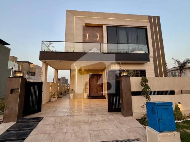10 Marla Ultra Luxury Modern House for Sale in DHA Phase 7