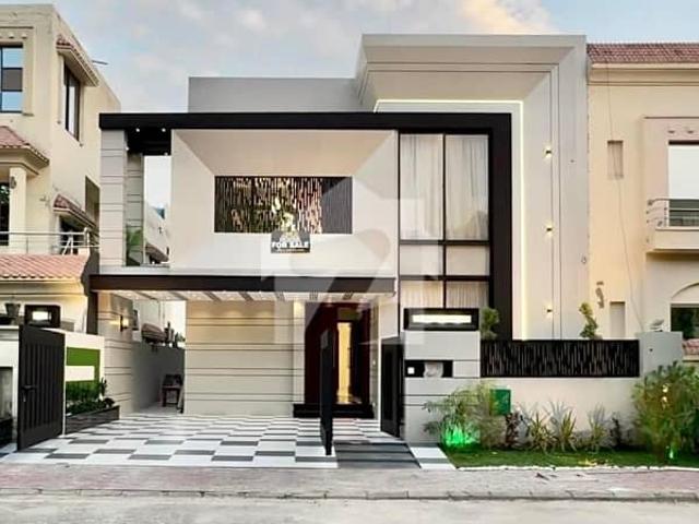 10 marla ultra luxury modern house for sale in quaid block bahria town lahore