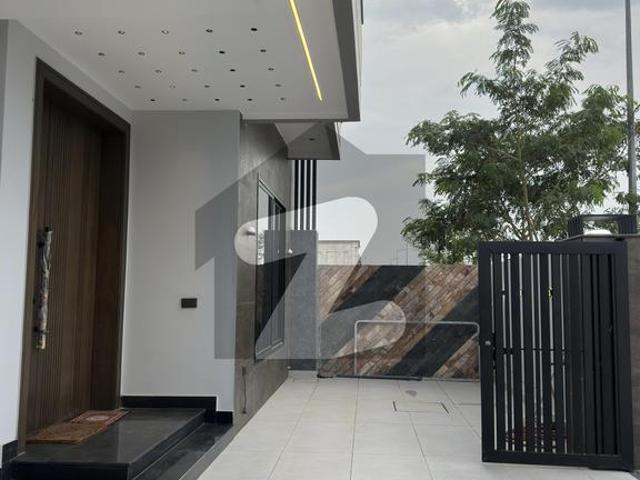 10 Marla Ultra Modern Design House Available For Sale at 80ft Road in Sector C DHA Defence Sector C