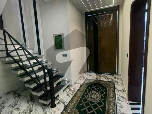 10 Marla Ultra Modern Lavish Designer House for Sale Central Park, A Block, Lahore Central Park Block A