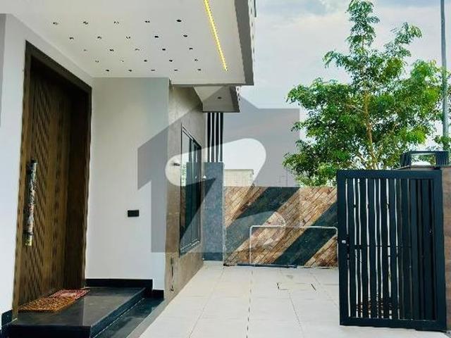 10 Marla Ultra Modern luxury House available in Sector C DHA Defence Sector C