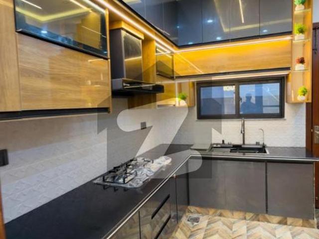 10 Marla Ultra Modern Luxury House For Sale Central Park Block G