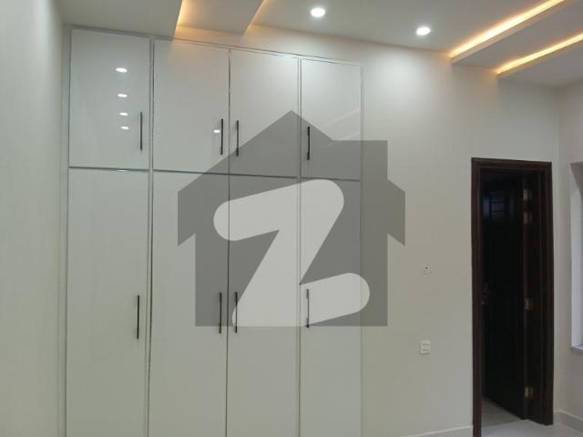 10 marla ultra modern, new house available for sale wapda city