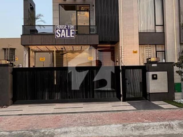 10 marla ultra modren house for sale in janiper block sector c bahria town lahore