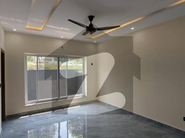 10 Marla Ultra Morden Elevation House for Sale| Prime Location| Bahria Town Phase 8