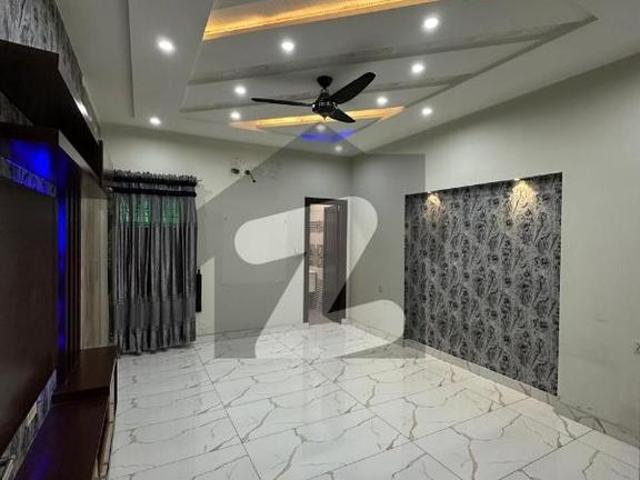 10 Marla Used House For Rant Wapda Town Block A2