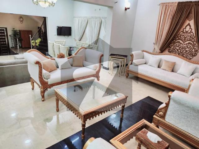 10 marla used house for sale double unit bahria town phase 8