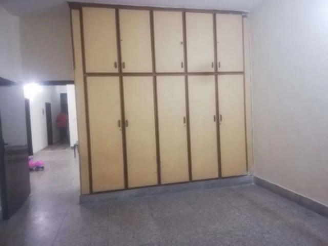 10 marla uper portion Lahore Johar Town ID 36264