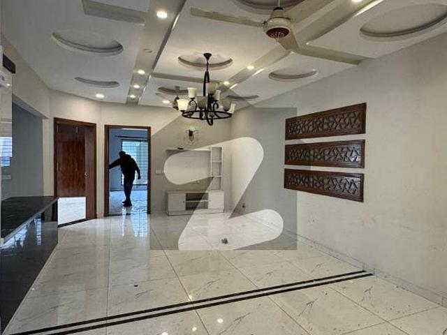 10 Marla Upper Portion Available For Rent