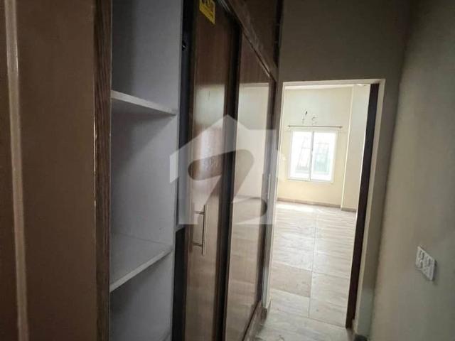 10 Marla Upper Portion Available For Rent In LDA