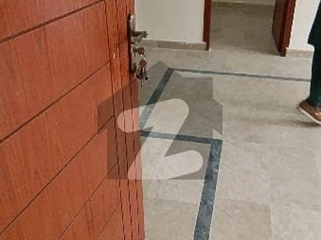 10 marla upper portion available for rent in pwd