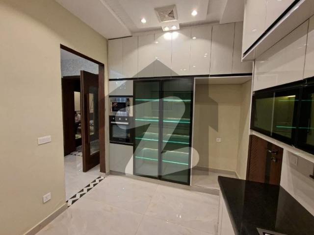 10 Marla Upper Portion Available For Rent In Sector E, Bahria Town Lahore Bahria Town Sector E