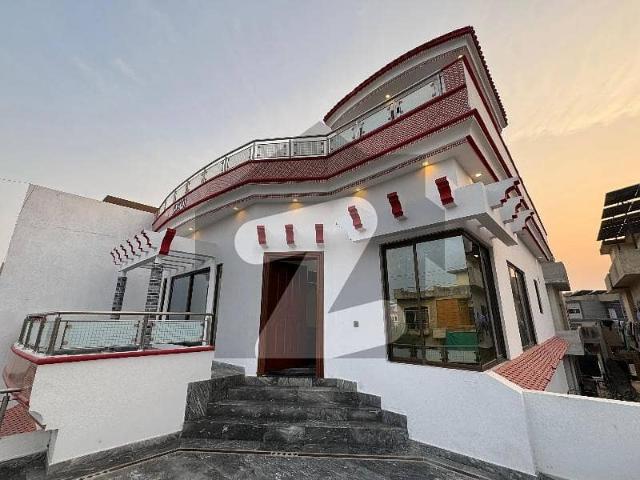 10 Marla Upper Portion Available For Rent Prime Location Near To Park And Masjid