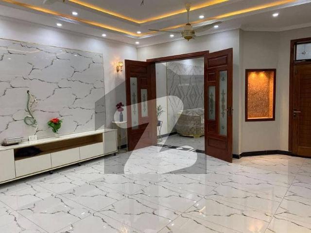 10 Marla Upper Portion For Rent In Paragon City Lahore