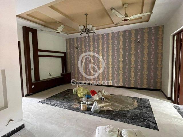 10 Marla Upper portion for Rent