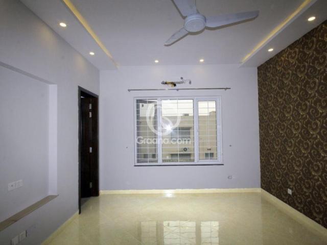 10 Marla Upper portion for Rent