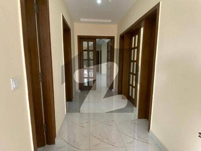 10 Marla Upper Portion For Rent