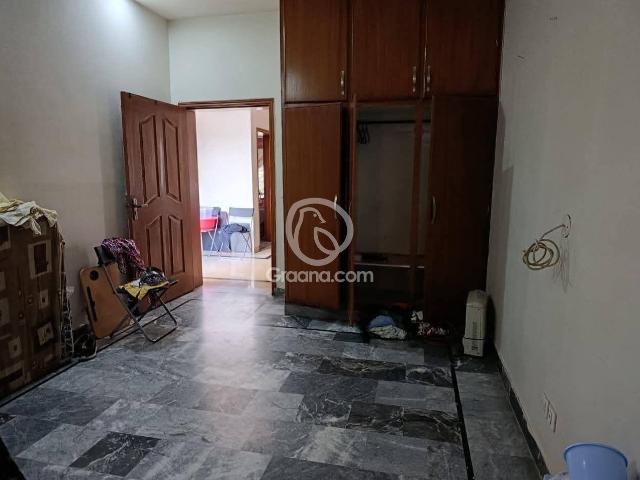 10 Marla Upper portion for Rent