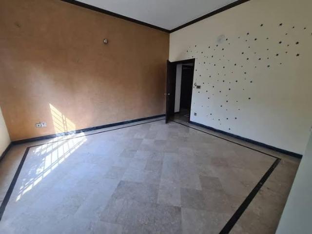 10 Marla Upper portion for Rent