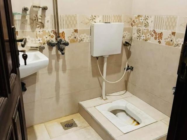 10 Marla Upper portion for Rent