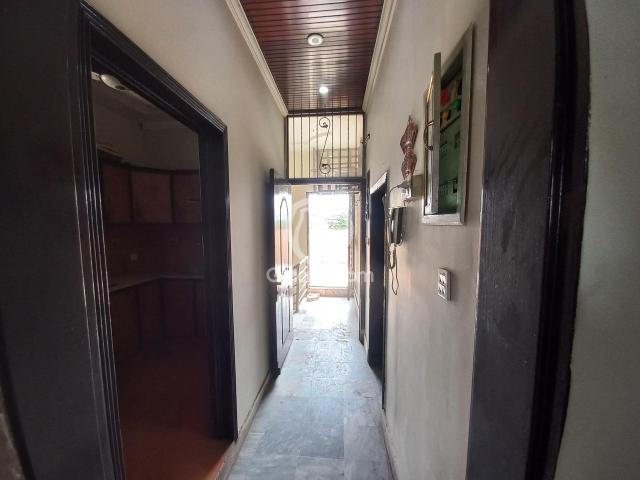 10 Marla Upper portion for Rent