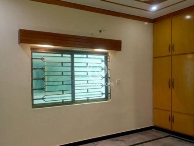 10 Marla Upper portion for Rent