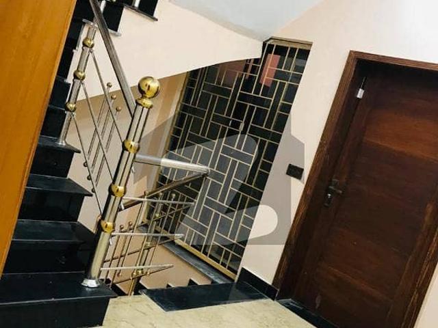 10 Marla Upper Portion For Rent