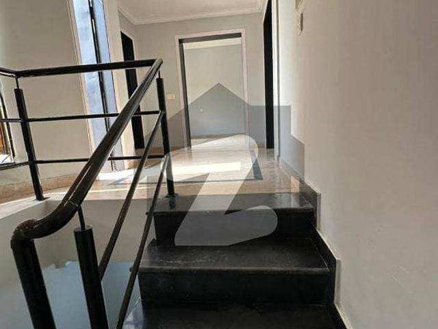 10 marla upper portion for rent 3 bed
