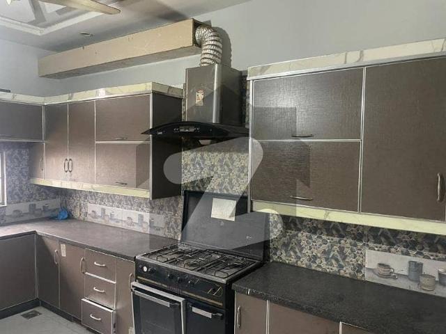 10 Marla Upper Portion For Rent