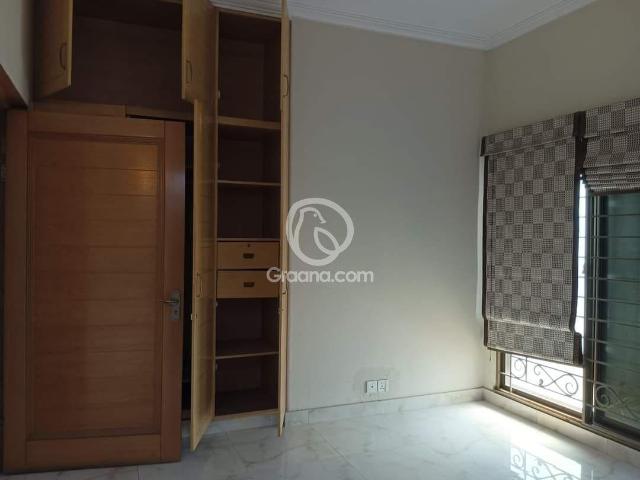 10 Marla Upper portion for Rent