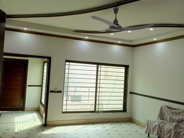 10 Marla Upper portion for Rent