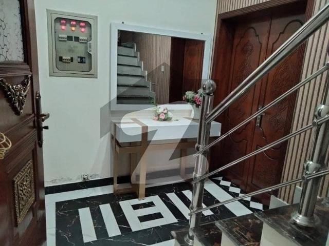 10 Marla Upper Portion For Rent