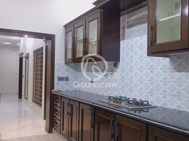 10 Marla Upper portion for Rent