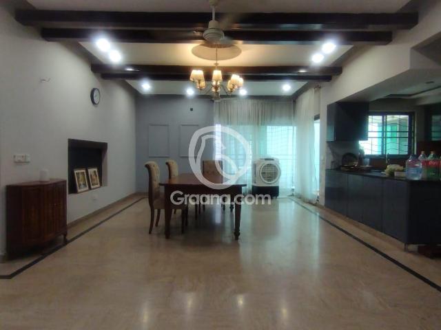 10 Marla Upper portion for Rent