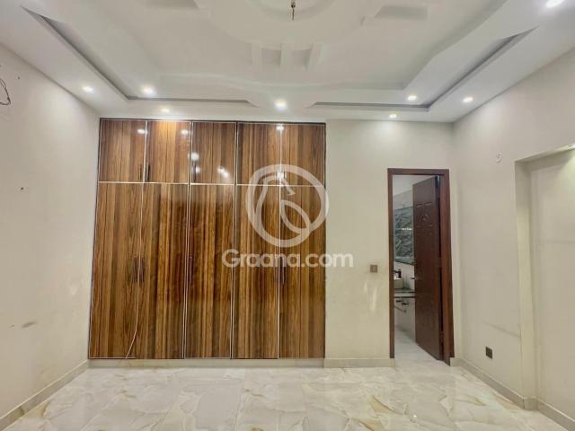 10 Marla Upper portion for Rent