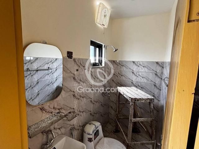 10 Marla Upper portion for Rent