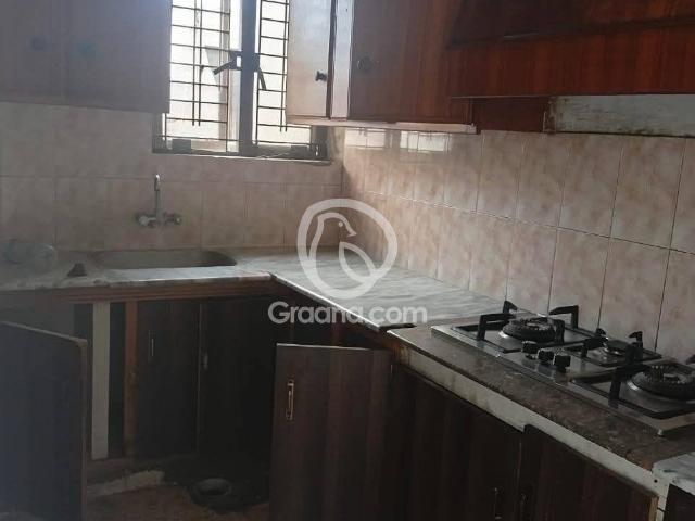 10 Marla Upper portion for Rent