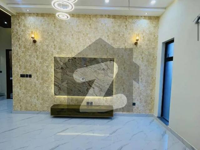 10 Marla Upper Portion Urgent For Rent in Canal Garden Lahore