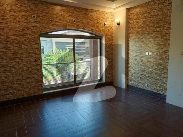 10 Marla Upper Portion With Gas Proper 3 Bedroom Attach Washroom In Overseas 6