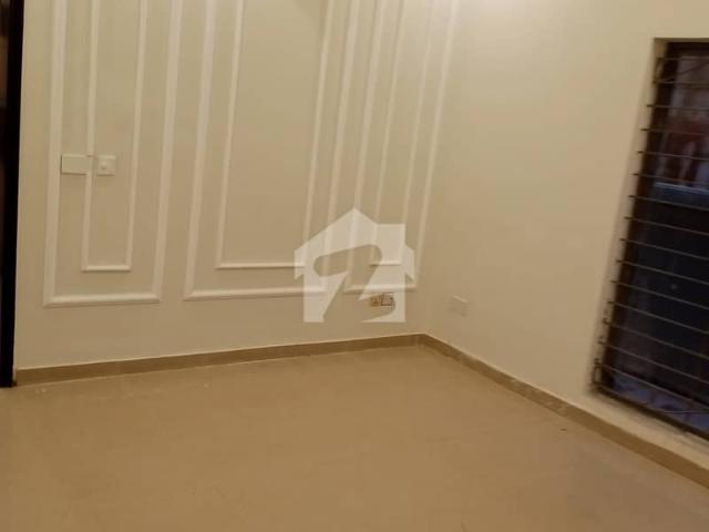 10 Marla Villa For Sale