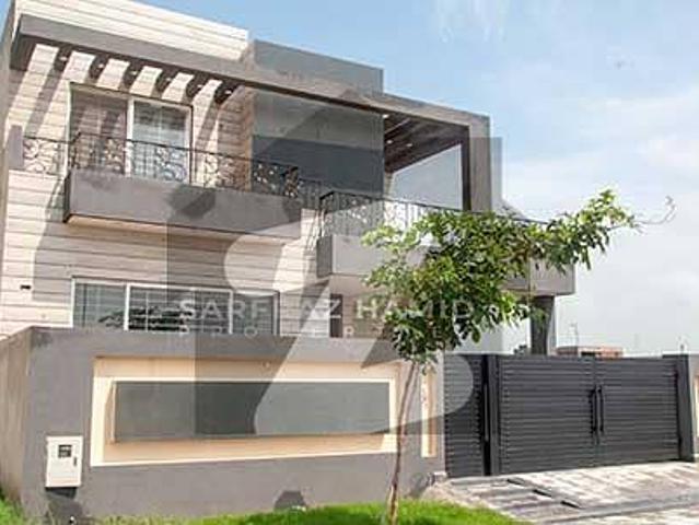 10 Marla Almost Luxury House Available For Sale In Jasmine Block Bahria Town Lahore