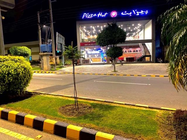 10 marla B Block on ground with possession Lahore Al Jalil Garden ID 15941