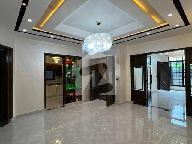 10 Marla Barnd New House For Sale LDA Avenue1