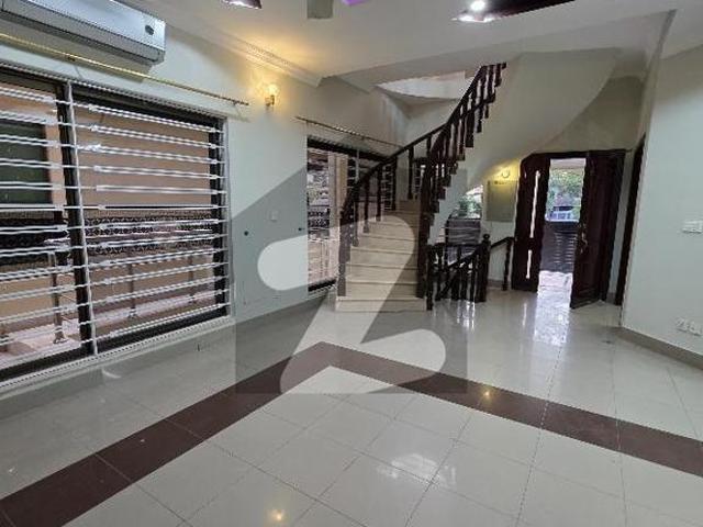 10 Marla Basement Unfurnished House Available For Rent Bahria Town Phase 4