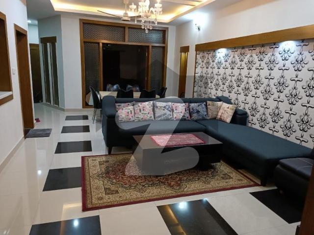 10 Marla beautiful condition house double unit Bahria Town Phase 4