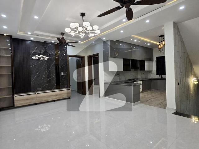 10 Marla Beautiful Designer House Available For Sale, Bahria Town Phase 8