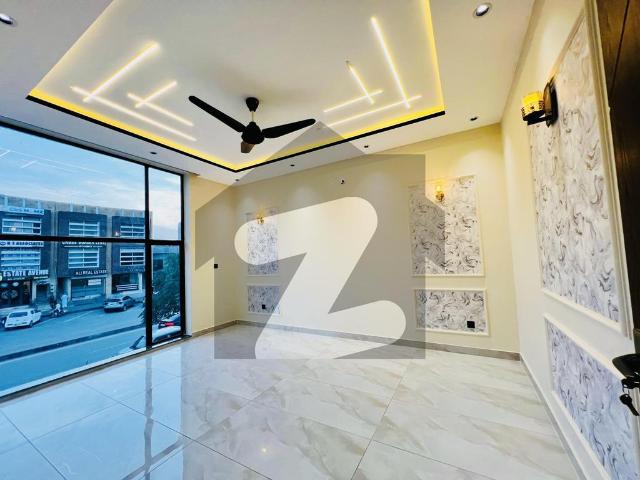 10 marla beautiful designer house bahria town phase 6