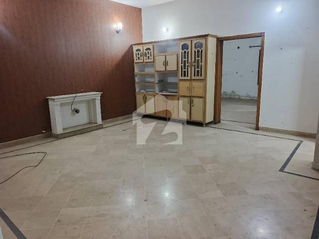 10 Marla Beautiful For Sell In Punjab Cooperative Housing Society Near DHA 4 Lahore Cantt