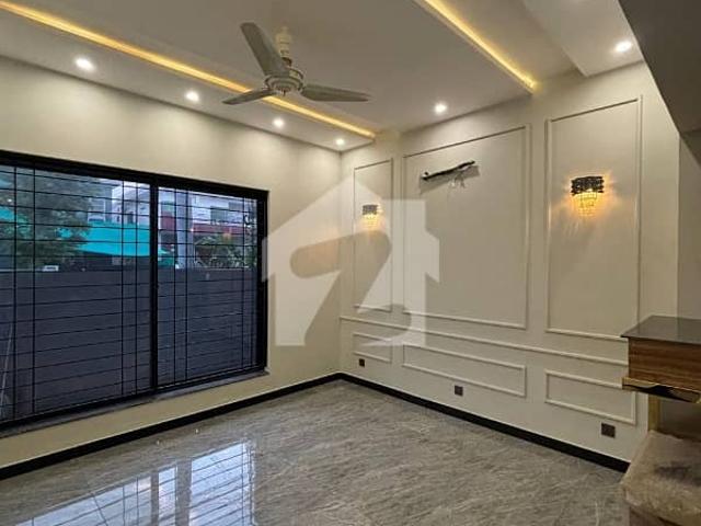 10 Marla Beautiful Fully Furnished House For Sale In DHA Phase 4 Block EE